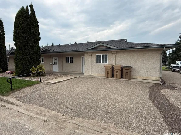UNIT 6-108 6th AVENUE E, Shellbrook, SK S0J 2E0