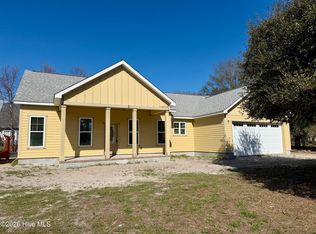 6098 Turtlewood Dr, Southport, NC 28461