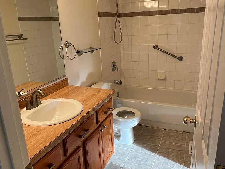 1810 Colony Pl — Photo 24
