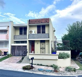 D, Guaynabo, PR, 00966