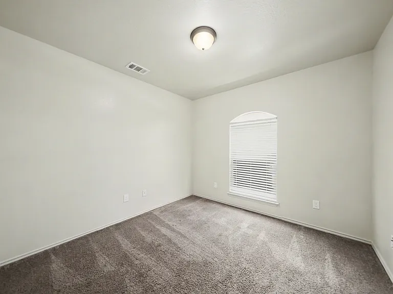 3802 Doffy Dr — Photo 18