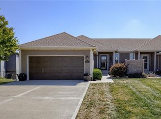 14111 Amanda Ln, Basehor, KS 66007