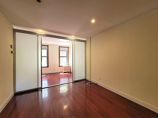 1st image of 146 W 10th St #X
