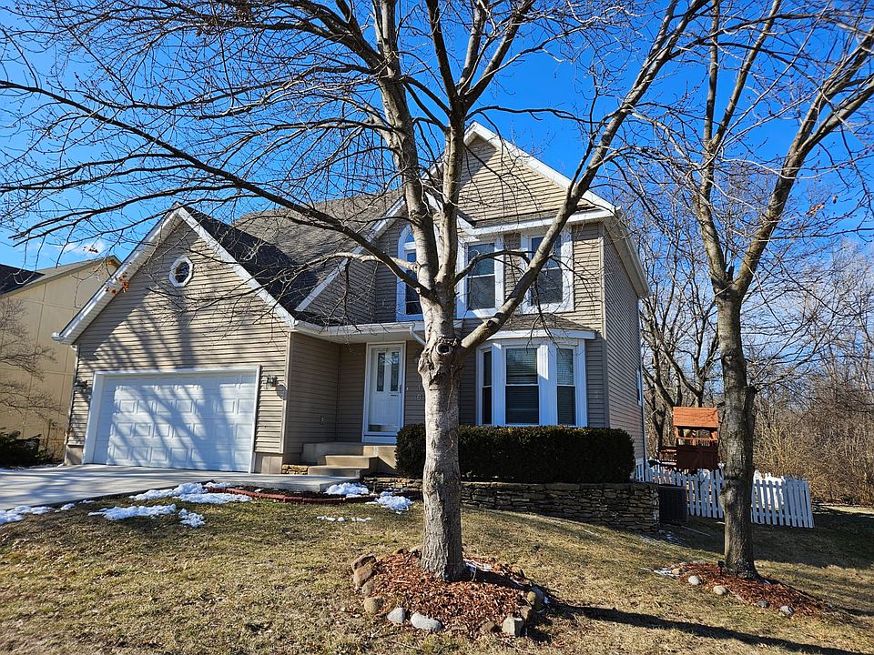 1st image of 7616 W 155th St