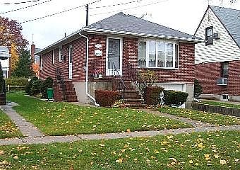 1st image of 625 S 9th St