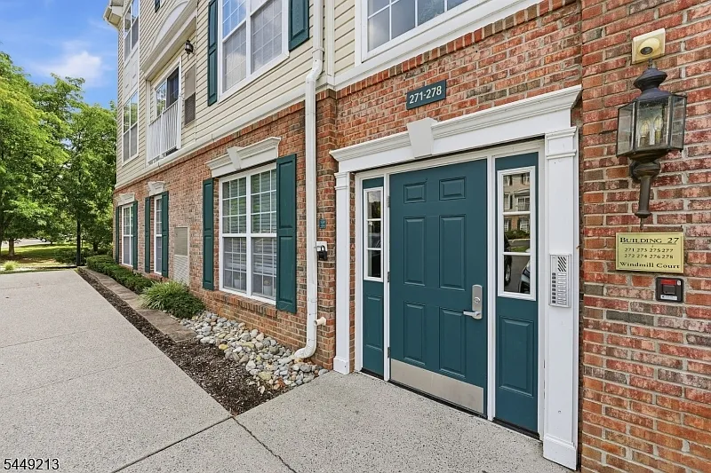 274 Windmill Ct