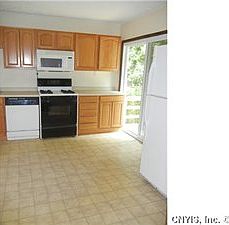 4th image of 130 Greenridge Dr
