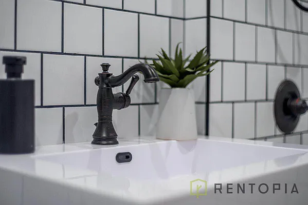 Rented by Rentopia | media 134