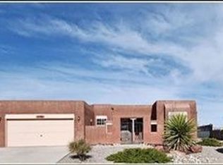 6904 Augusta Hills Dr NE, Rio Rancho, NM 87144