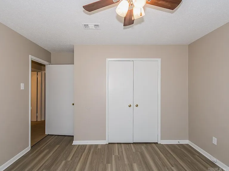 1574 Skyline Dr — Photo 15