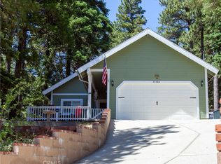 31384 Onacrest Dr, Running Springs, CA 92382