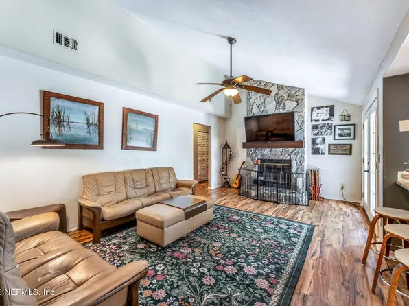 6258 LEEWARD Court, Fleming Island, FL 32003