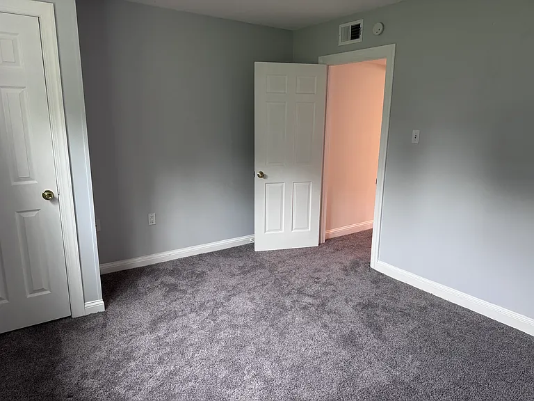112 Yardley Cmns — Photo 18