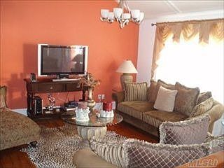 1st image of 25C Gardners Ln