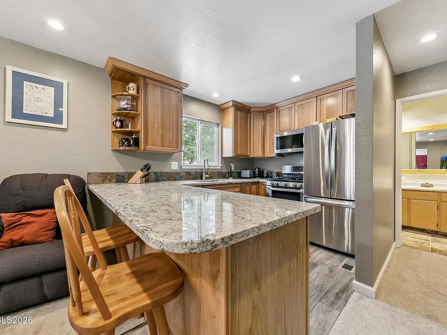 2 bed, 612 sqft, $2,000 — Photo 1
