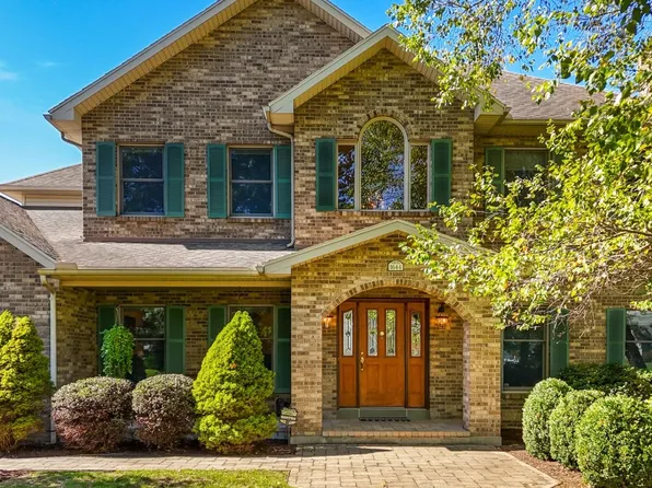 1644 Sylvia Dr, Endicott, NY 13760