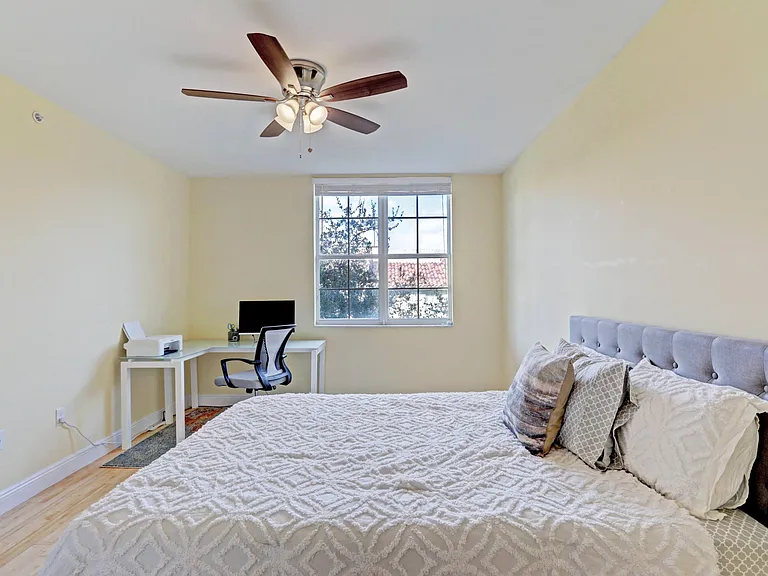 630 Sapodilla Ave #321 — Photo 25