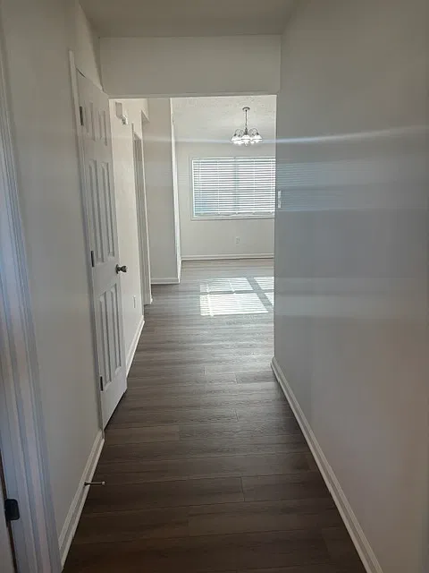 2 bed, 920 sqft, $1,703 — Photo 4