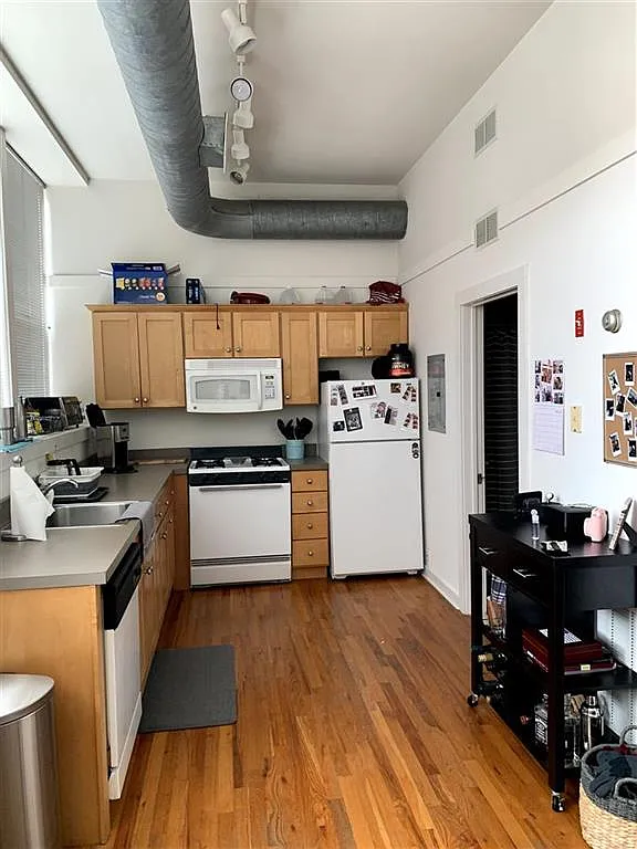 1 bed, 600 sqft, $2,700 — Photo 2
