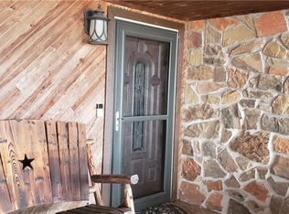 128 E Country Club Rd, Chickasha, OK 73018