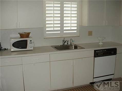 4th image of 5277 Crystal Anne Dr