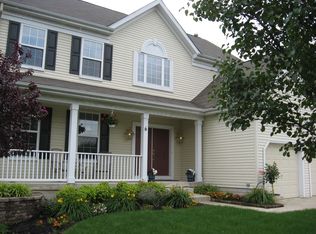 6 Stratton Ln, Sewell, NJ 08080