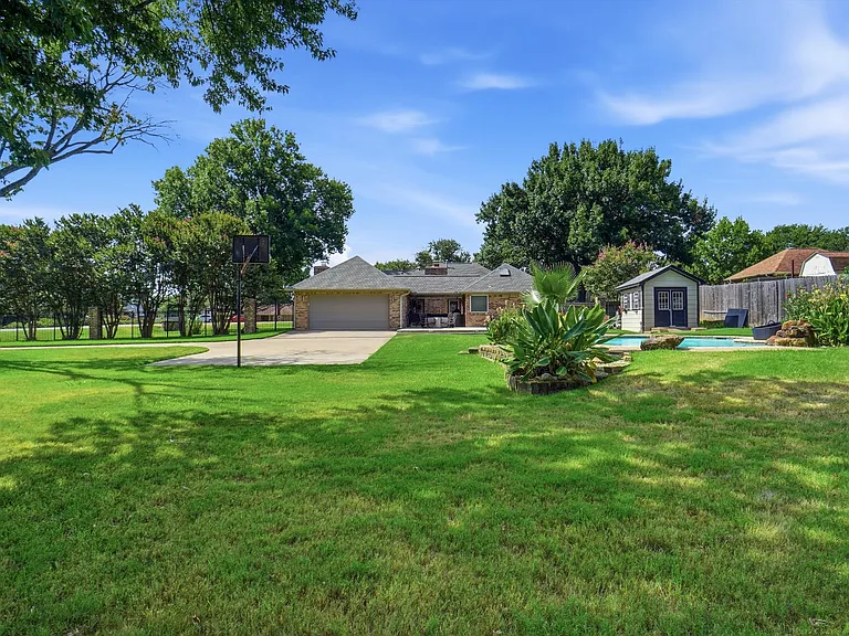 1362 Cross Timber Dr — Photo 37
