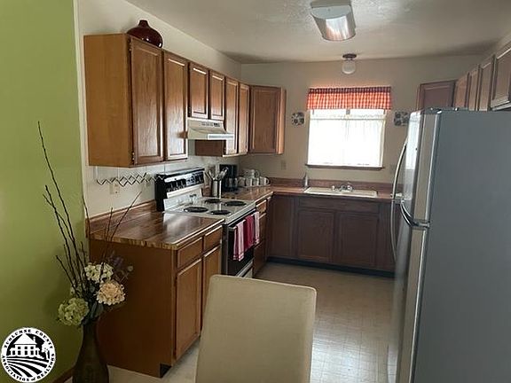 5th image of 16879 Estralita Dr