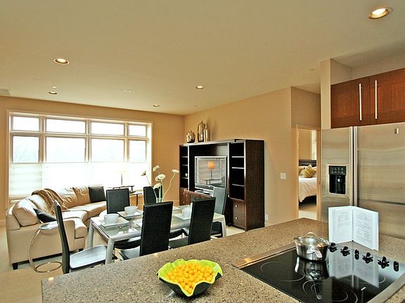 4th image of 400 W 49th Ter APT 2026