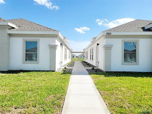 5801 Sandpiper Ave #2 Photo 1