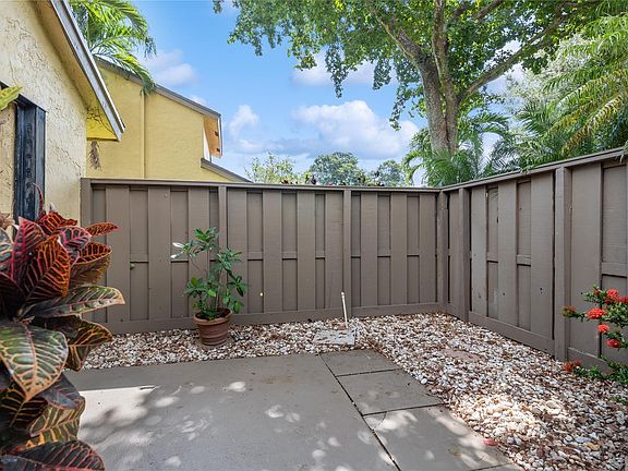 2nd image of 2105 Woodlands Way