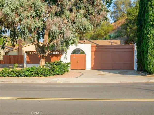 6797 Lipmann St, San Diego, CA 92122