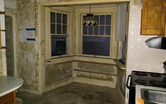 4th image of 124 Belleview Ave