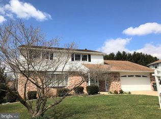 748 Daylight Dr, York, PA 17402