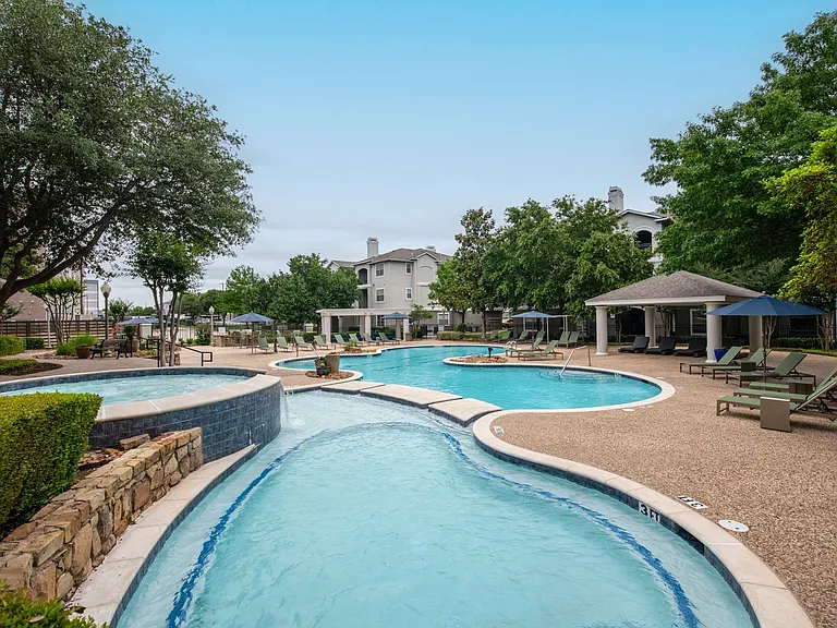 Resort-Style Swimming Pool