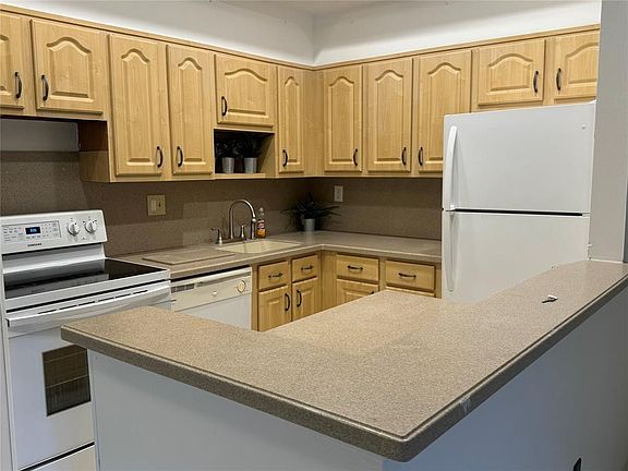 3rd image of 10767 W Clairmont Circle #10767