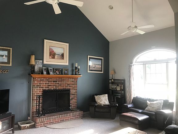 5th image of 41545 Oxen Ct