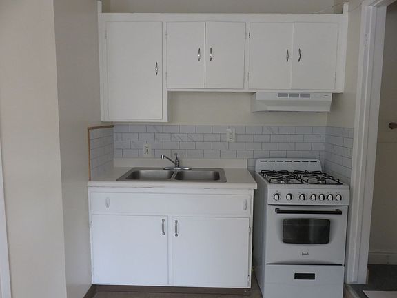 5th image of 435 S H St #U