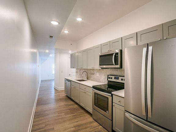 5th image of 2444 Frankford Ave #A
