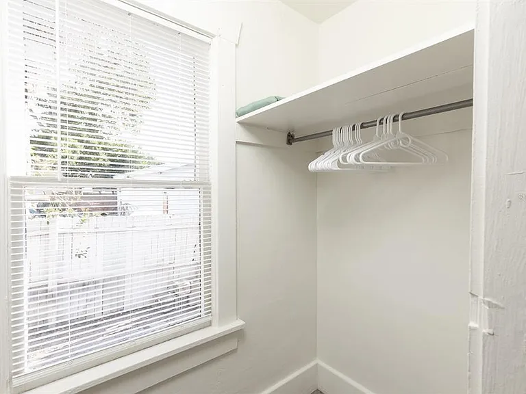1043 7th Ave N #1 — Photo 9