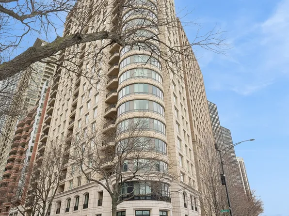 840 N Lake Shore Dr APT 1001, Chicago, IL 60611