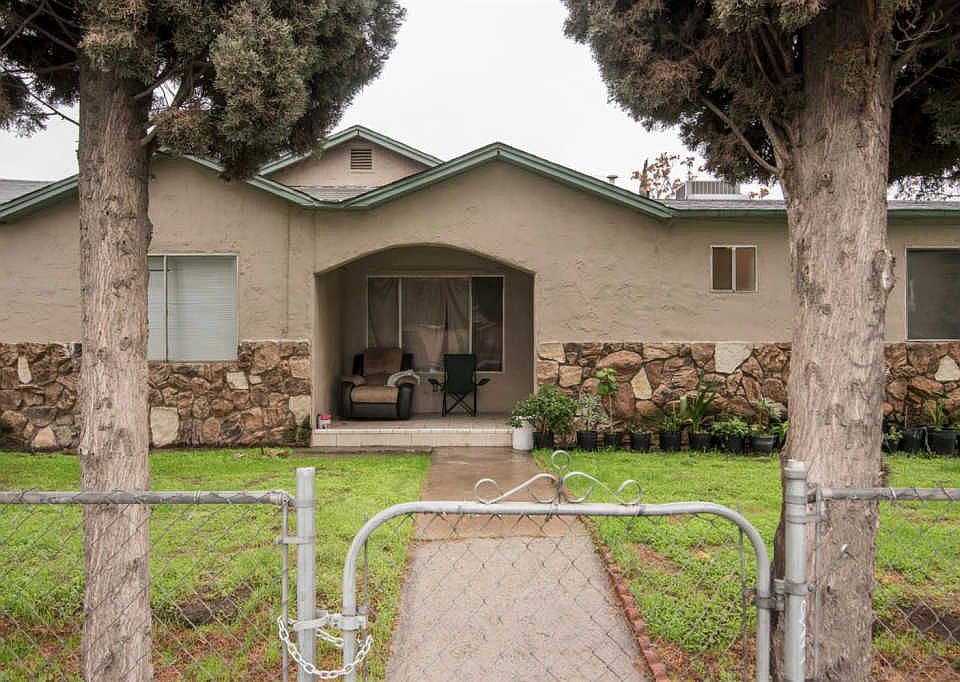 1st image of 3452 E Olive Ave