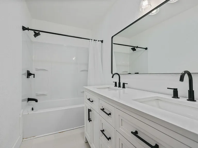 5721 Cresthaven Dr — Photo 11