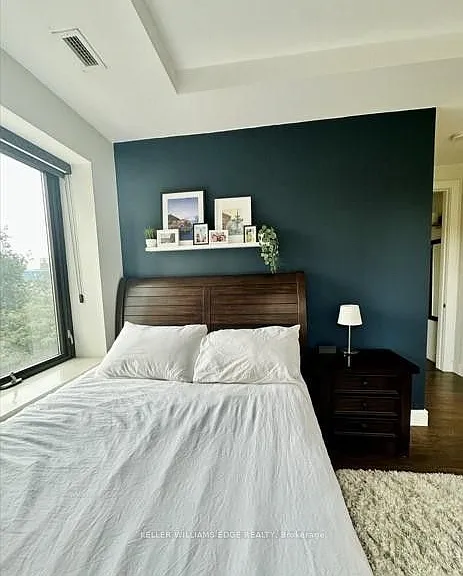 112 King St E #405 — Photo 16