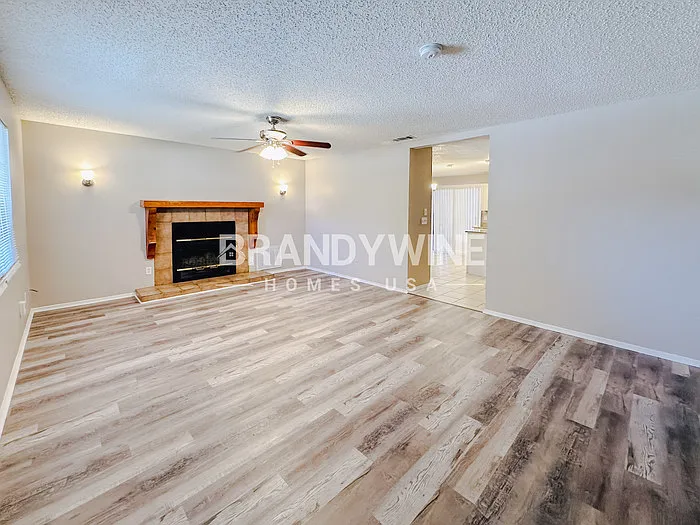 3436 Woodland Dr — Photo 8