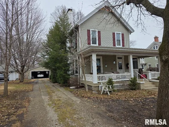 225 E Harpole St, Williamsville, IL 62693