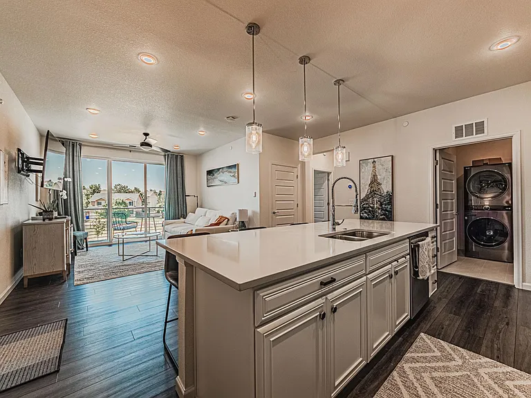 3825 Presidio Point — Photo 5