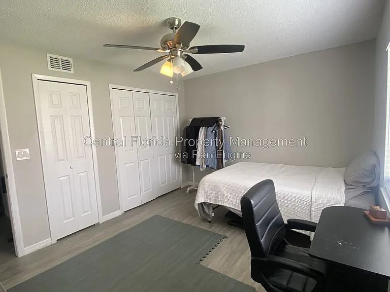2709 Hunt Club Ln #1 — Photo 8