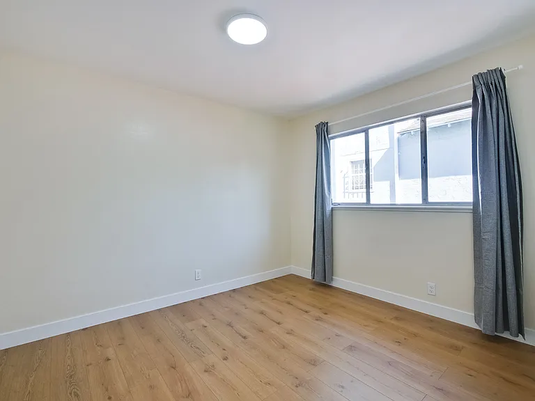 2908 Birdsall Ave #2908 — Photo 20