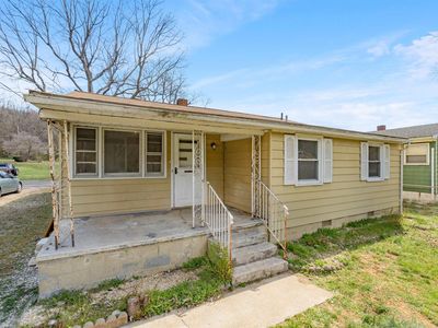 1345 10th St, Waynesboro, VA, 22980